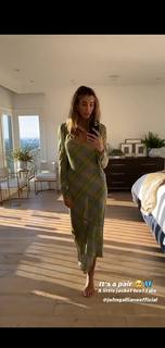 Jessica Serfaty feet photo thumbnail