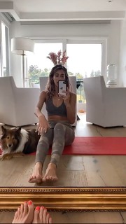 Jessica Serfaty feet photo thumbnail