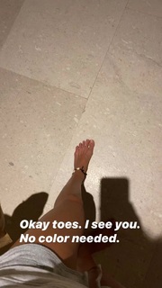 Jessica Serfaty feet photo thumbnail