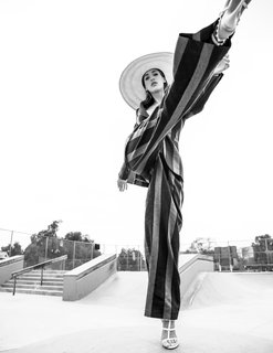 Jessica Serfaty feet photo thumbnail