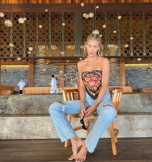 Jessica Serfaty feet photo thumbnail