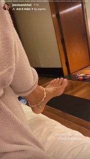 Jessica Serfaty feet photo thumbnail