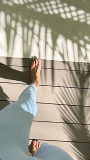 Jessica Serfaty feet photo thumbnail