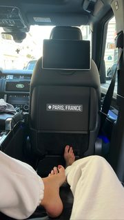 Jessica Serfaty feet photo thumbnail