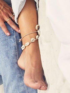 Jessica Serfaty feet photo thumbnail