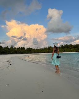 Jessica Serfaty feet photo thumbnail