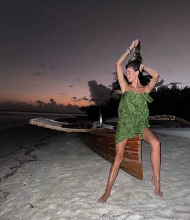 Jessica Serfaty feet photo thumbnail