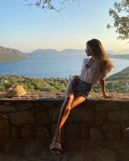 Jessica Serfaty feet photo thumbnail