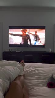 Jessica Serfaty feet photo thumbnail