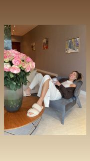 Jessica Serfaty feet photo thumbnail