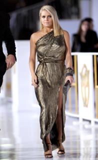 Jessica Simpson feet photo thumbnail