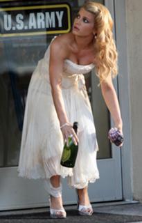 Jessica Simpson feet photo thumbnail