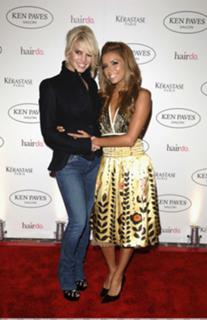 Jessica Simpson feet photo thumbnail