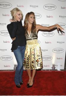 Jessica Simpson feet photo thumbnail
