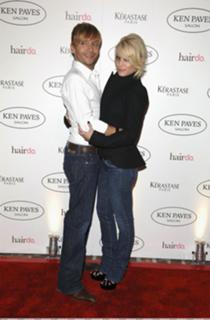 Jessica Simpson feet photo thumbnail