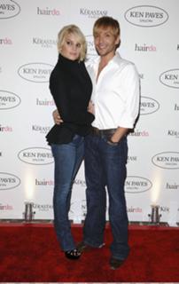 Jessica Simpson feet photo thumbnail