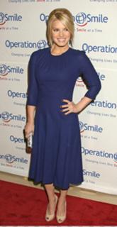 Jessica Simpson feet photo thumbnail