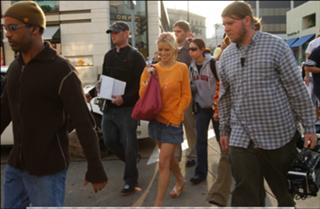Jessica Simpson feet photo thumbnail