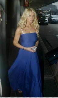 Jessica Simpson feet photo thumbnail