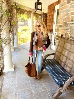 Jessica Simpson feet photo thumbnail
