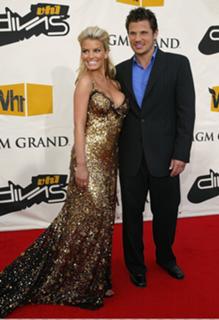 Jessica Simpson feet photo thumbnail