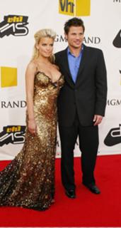 Jessica Simpson feet photo thumbnail