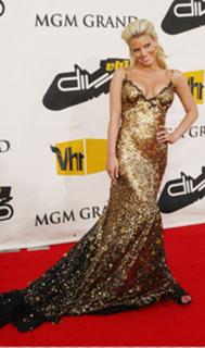 Jessica Simpson feet photo thumbnail