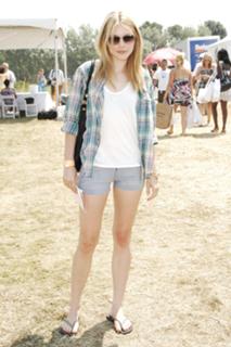 Jessica Stam feet photo 14
