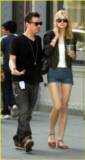 Jessica Stam feet photo 3