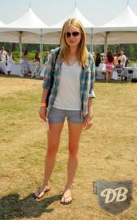 Jessica Stam feet photo 9