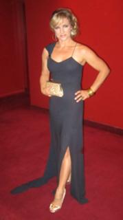 Jessica Steen feet photo 3