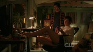 Jessica Stroup feet photo thumbnail