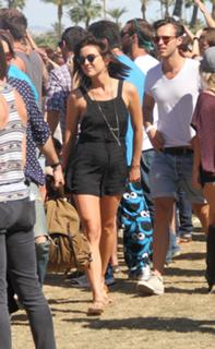 Jessica Stroup feet photo thumbnail