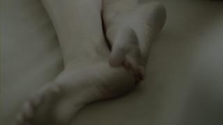 Jessica Stroup feet photo thumbnail