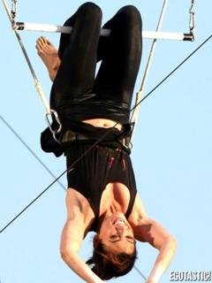 Jessica Stroup feet photo thumbnail