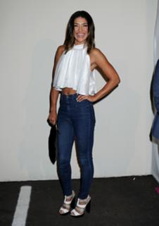 Jessica Szohr feet photo thumbnail