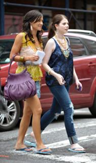 Jessica Szohr feet photo thumbnail