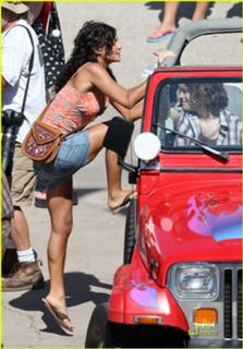 Jessica Szohr feet photo thumbnail
