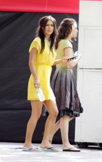 Jessica Szohr feet photo thumbnail
