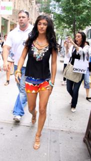 Jessica Szohr feet photo thumbnail