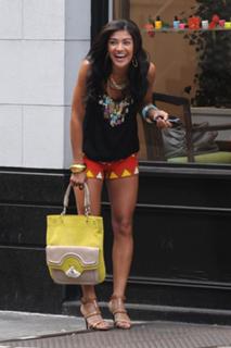 Jessica Szohr feet photo thumbnail