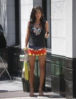 Jessica Szohr feet photo thumbnail