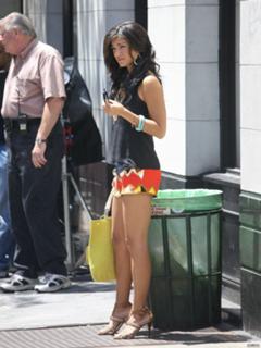Jessica Szohr feet photo thumbnail
