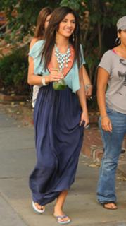 Jessica Szohr feet photo thumbnail