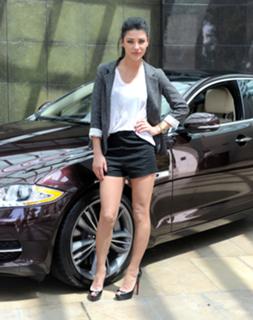 Jessica Szohr feet photo thumbnail