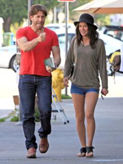 Jessica Szohr feet photo thumbnail