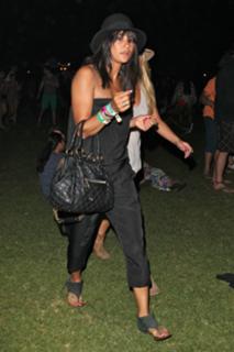 Jessica Szohr feet photo thumbnail