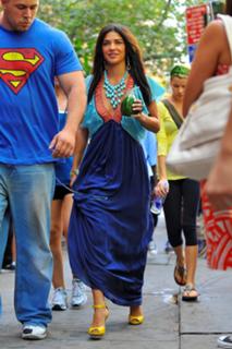Jessica Szohr feet photo thumbnail