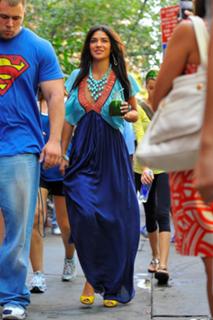 Jessica Szohr feet photo thumbnail