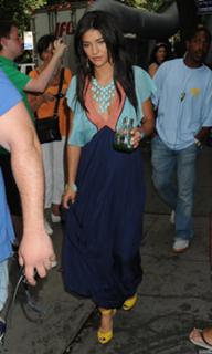 Jessica Szohr feet photo thumbnail